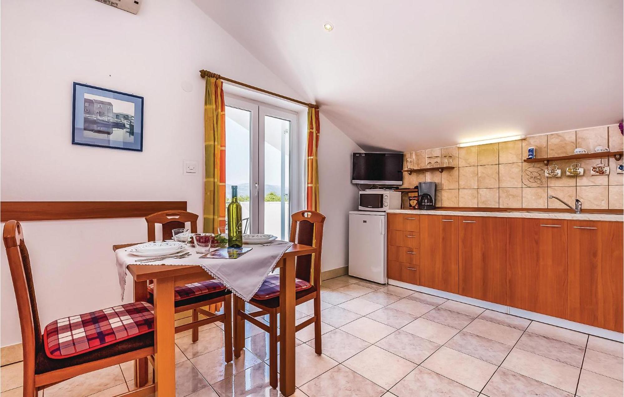 Lovely Apartment In Krk With Wifi Brzac Exteriör bild