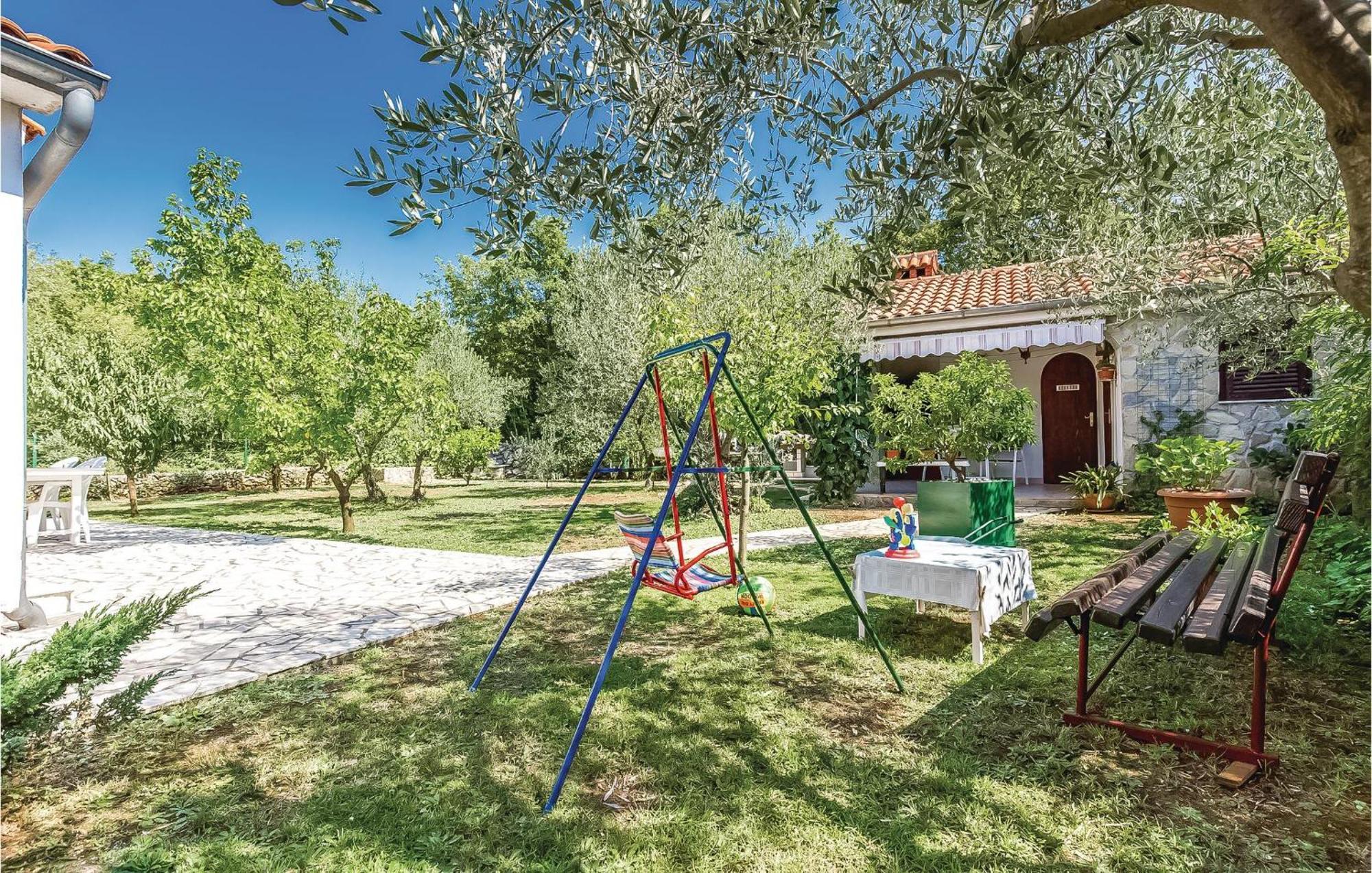 Lovely Apartment In Krk With Wifi Brzac Exteriör bild