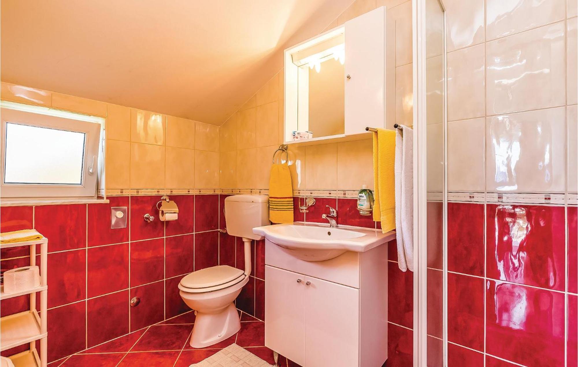 Lovely Apartment In Krk With Wifi Brzac Exteriör bild