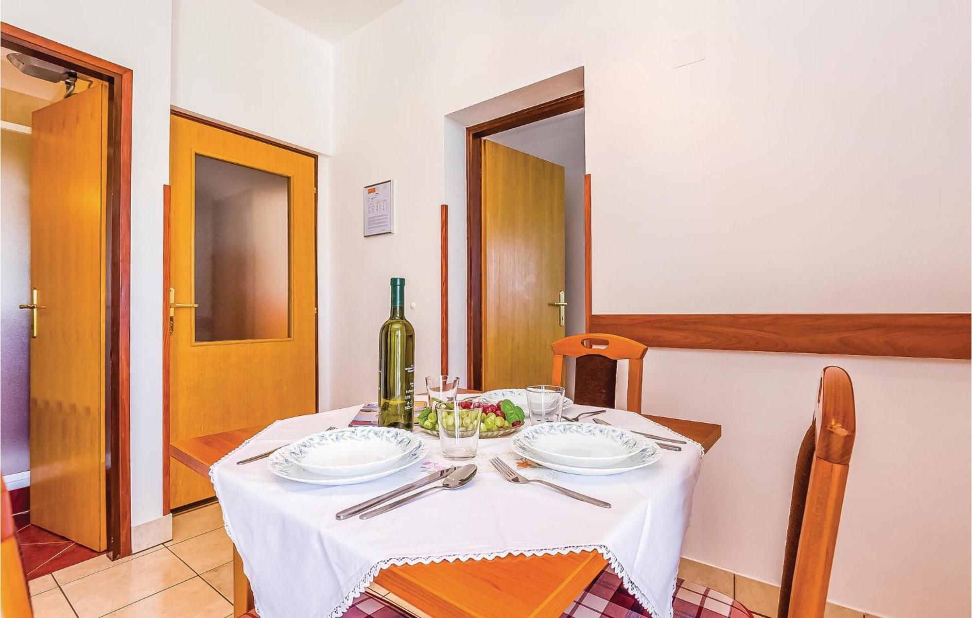 Lovely Apartment In Krk With Wifi Brzac Exteriör bild