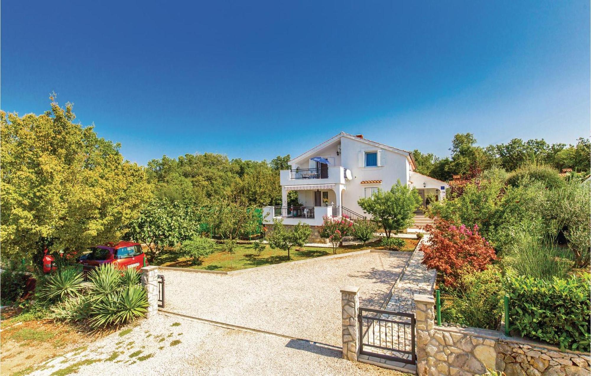 Lovely Apartment In Krk With Wifi Brzac Exteriör bild